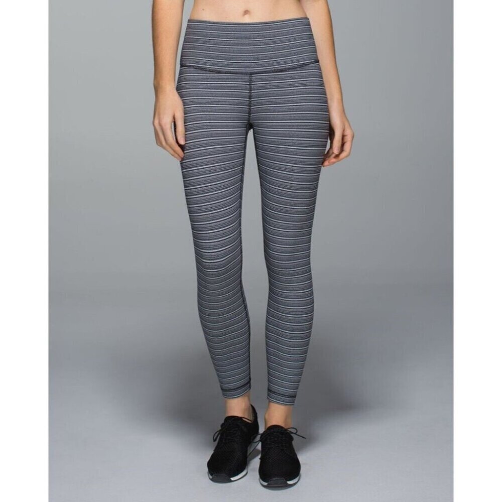 Lululemon High Times Pant Size 4 Textured Stripe Black Deep Coal THROWBACK! - Picture 8 of 13